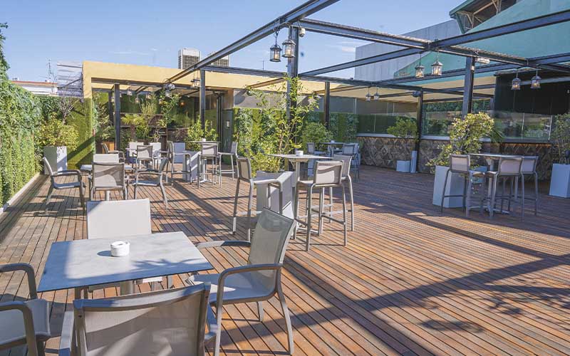 Terraza elegante del Teatro Las Vegas para eventos al aire libre