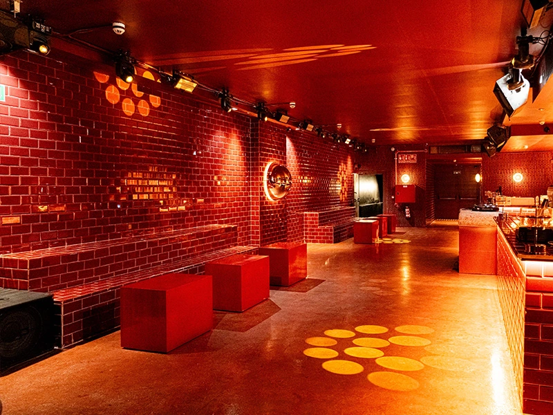 REDROOM